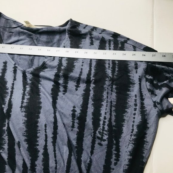 Terra And Sky Women's Size 2X 20W-22W V-Neck Twist Side Brushed Long Sleeve Top - Picture 8 of 15